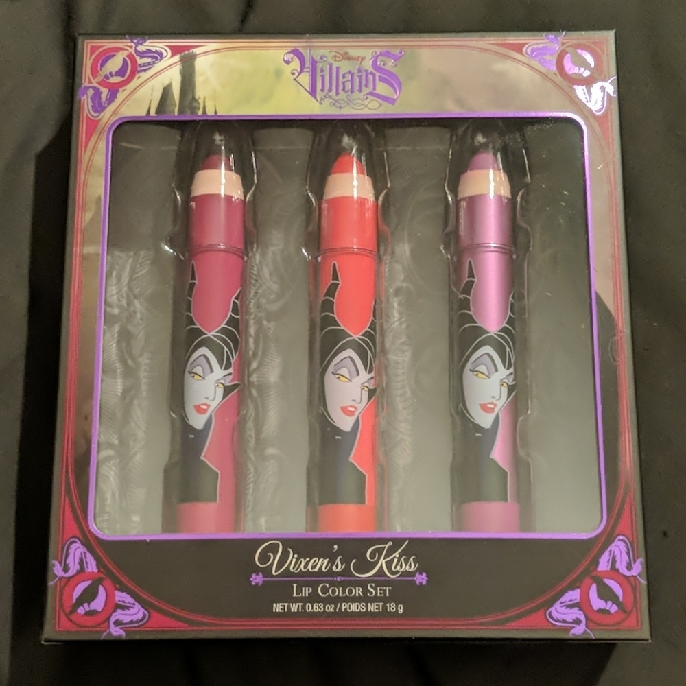 Disney villains vixen's kiss